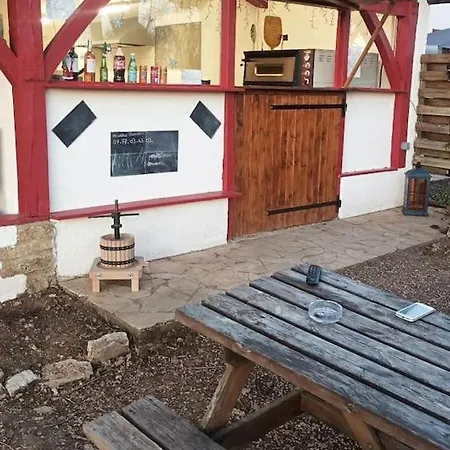 N°9. 5 Personnes Casa vacanze Saint-Aubin-de-Nabirat